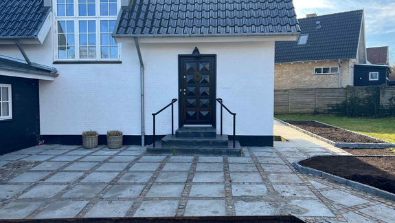 Belægning af terrasse i Randers